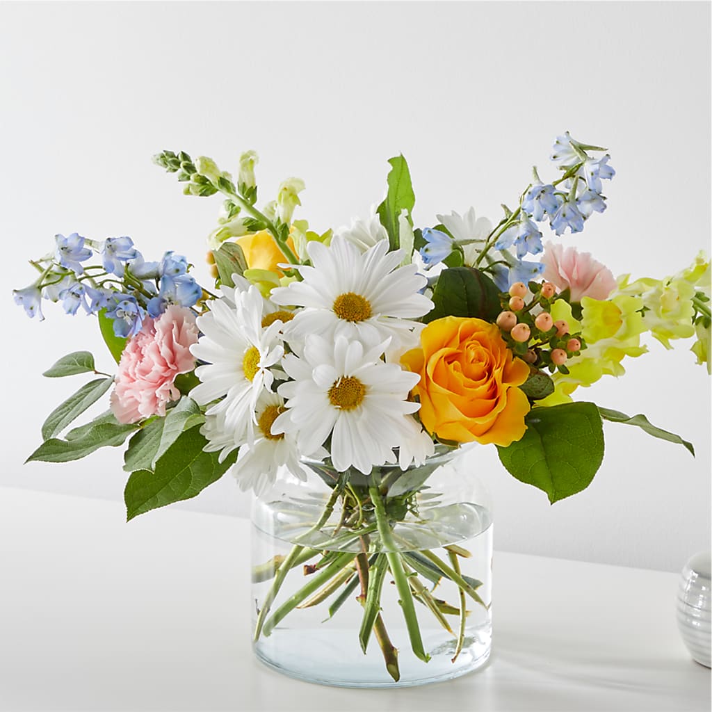 Sun Salutation Bouquet – Talia Flowers, Ottawa ON