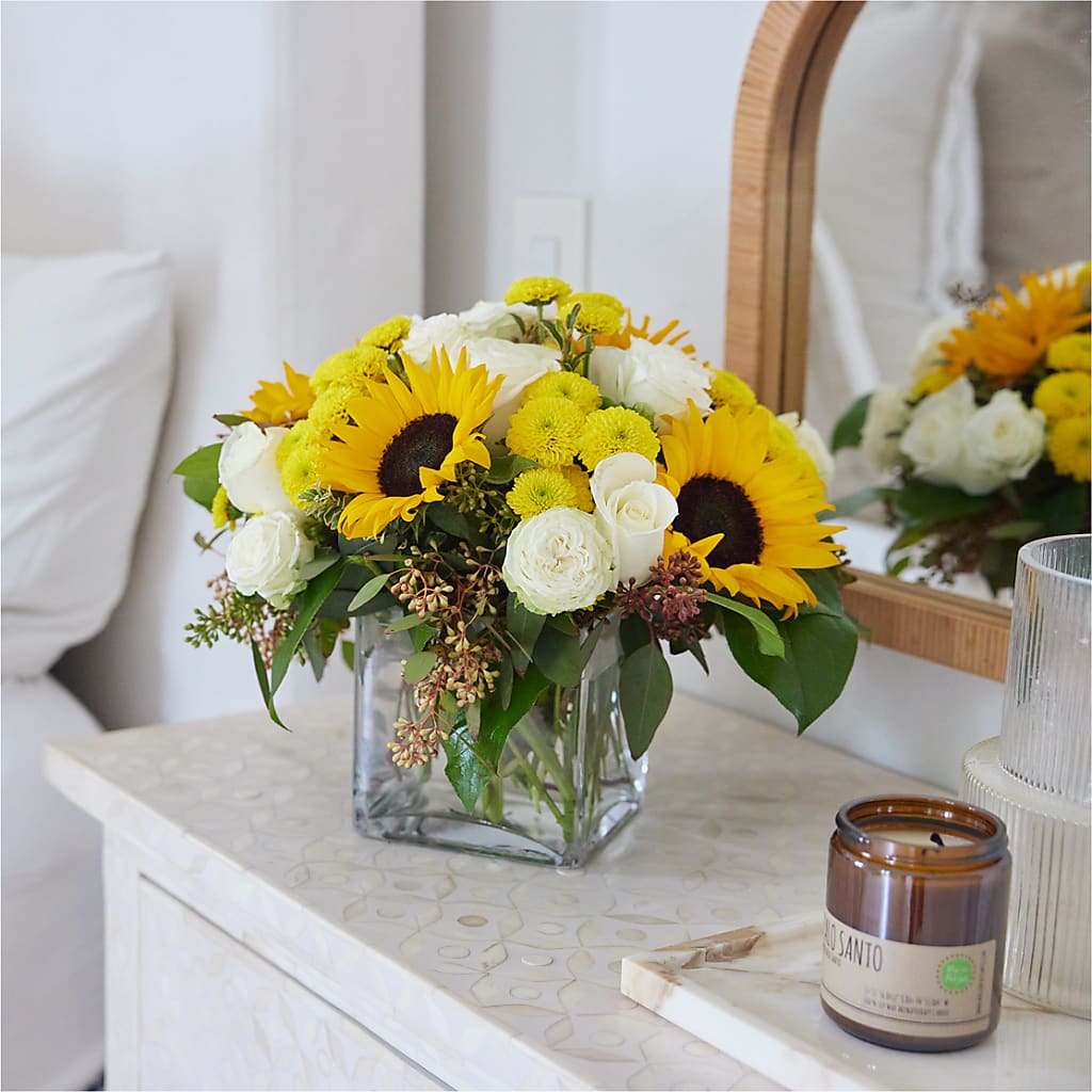 Luminous Morning Bouquet – Talia Flowers, Ottawa ON