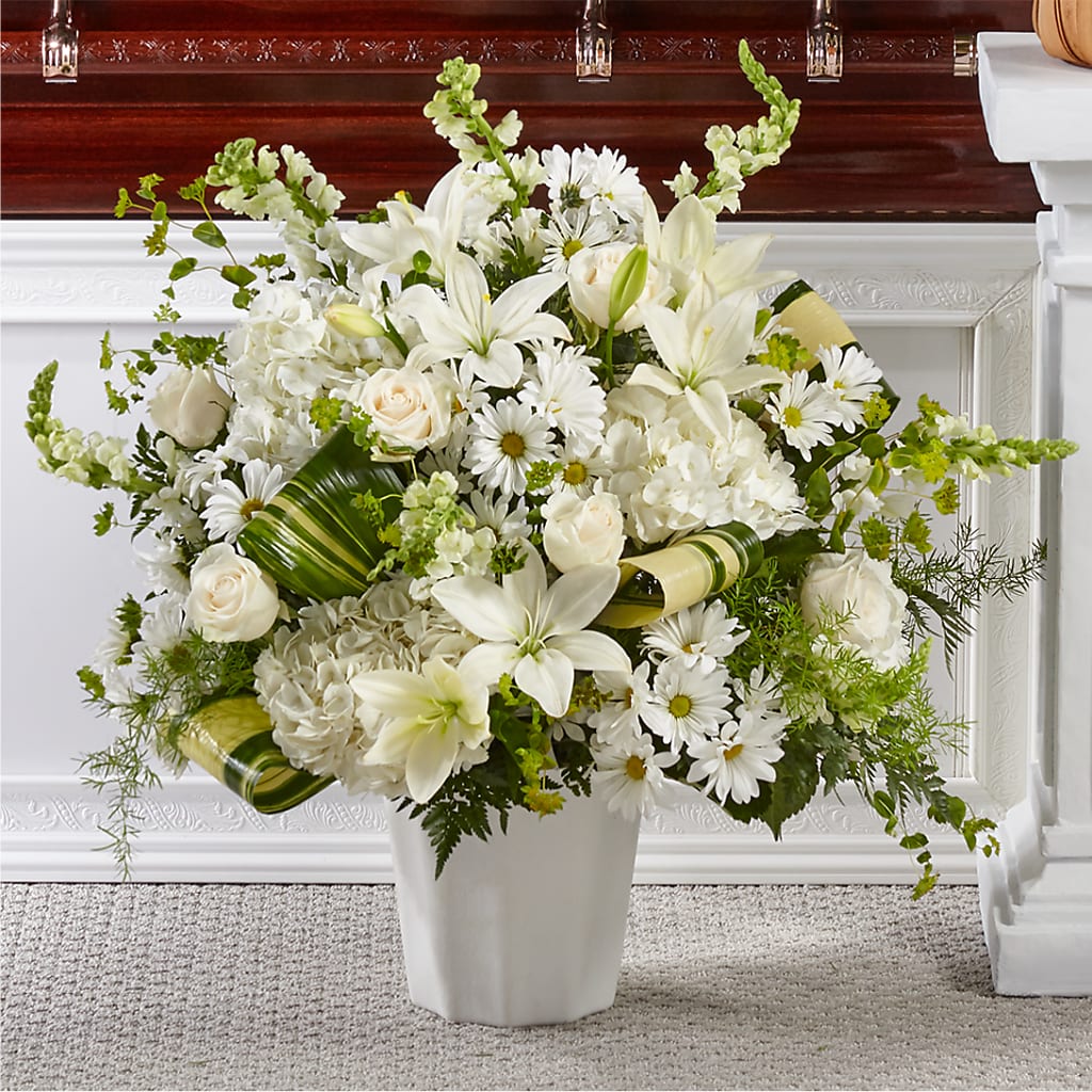 Thoughts of Tranquility Floor Basket – Talia Flowers, Ottawa ON