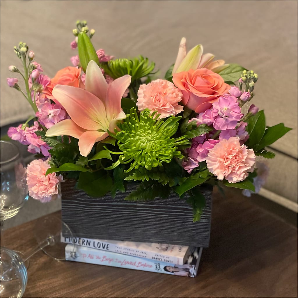 Beautiful Spirit Basket – Talia Flowers, Ottawa ON