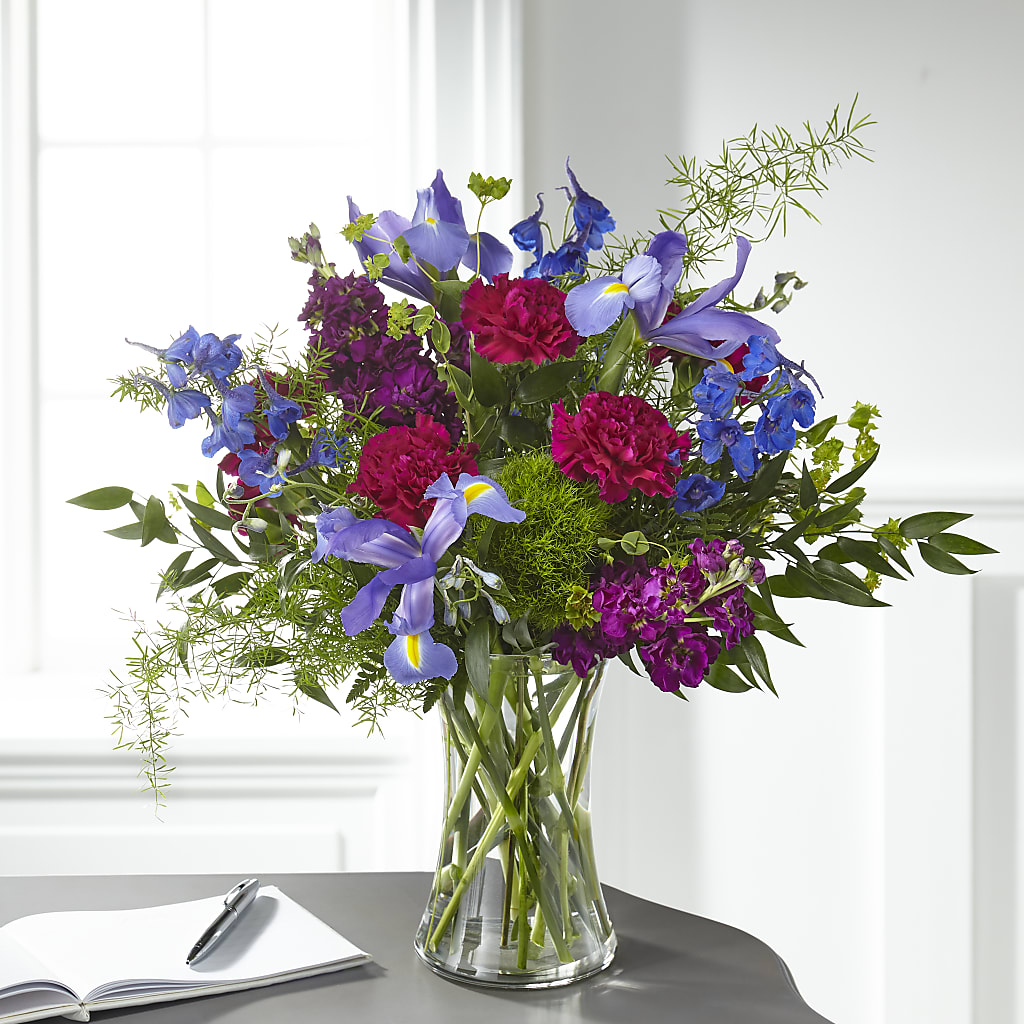Giving Grace Bouquet – Talia Flowers, Ottawa ON