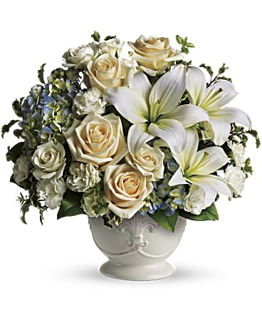 Beautiful Dreams by Teleflora – Talia Flowers, Ottawa ON