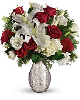 A Christmas Kiss by Teleflora – Talia Flowers, Ottawa ON