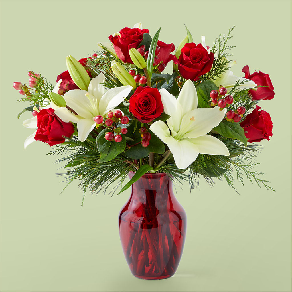 Evergreen Delight Bouquet – Talia Flowers, Ottawa ON