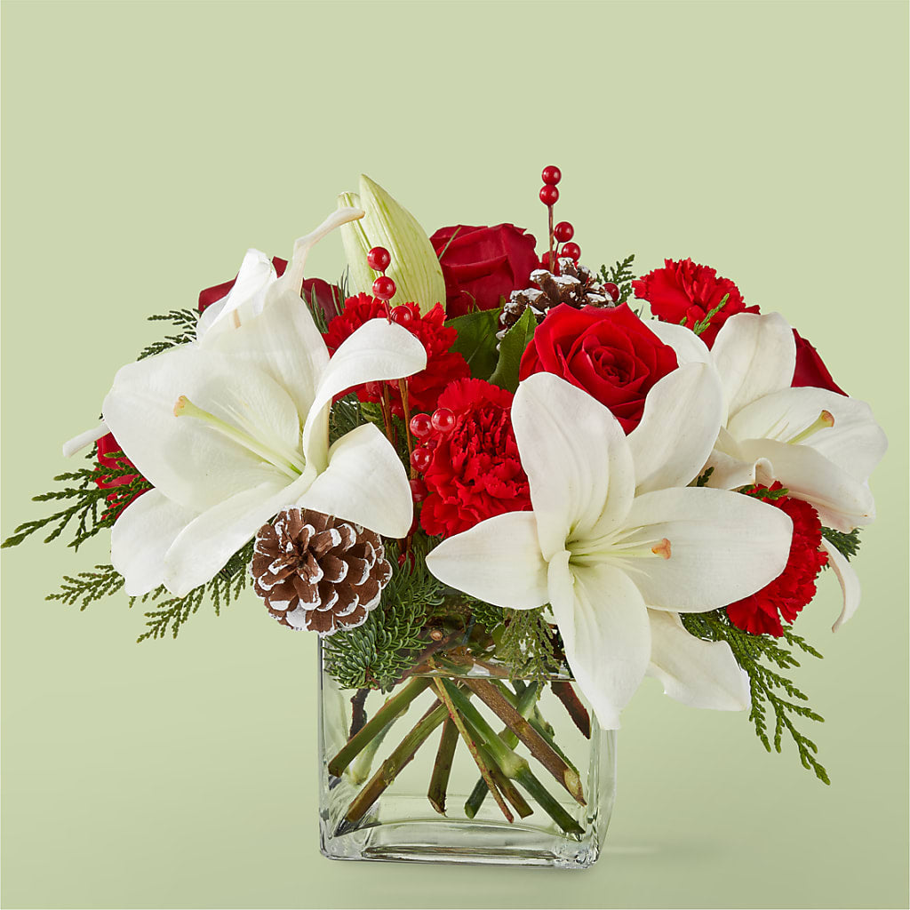 Glistening Icicles Bouquet – Talia Flowers, Ottawa ON