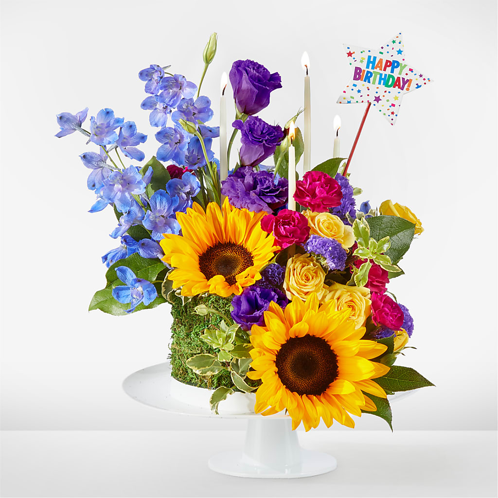 Star of the Day Floral Cake – Talia Flowers, Ottawa ON