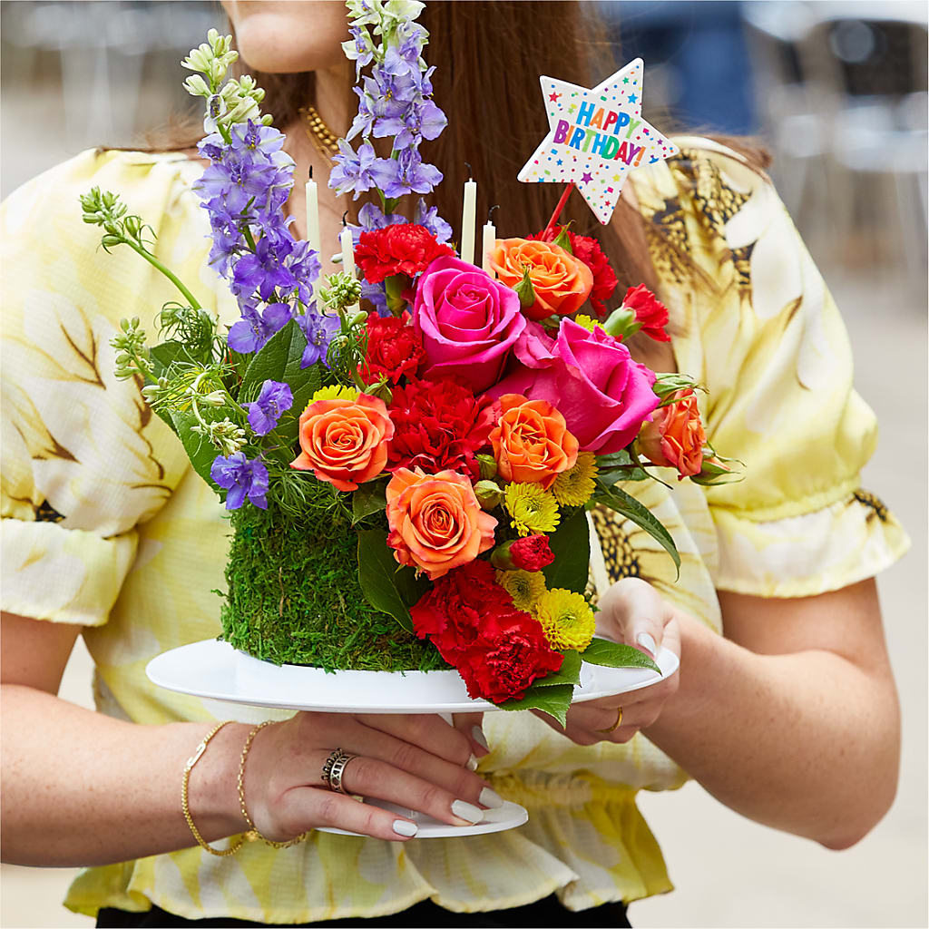 Best Year Yet Floral Cake – Talia Flowers, Ottawa ON