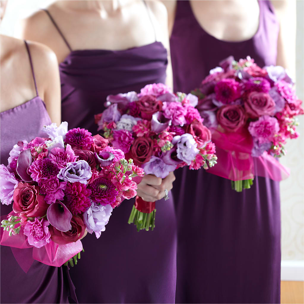 Bridesmaid's Garden Bouquet – Talia Flowers, Ottawa ON