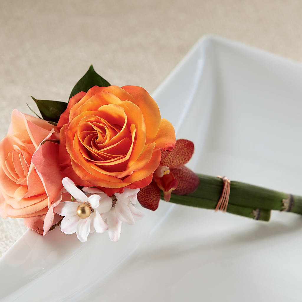 Sunset Dream Boutonniere – Talia Flowers, Ottawa ON