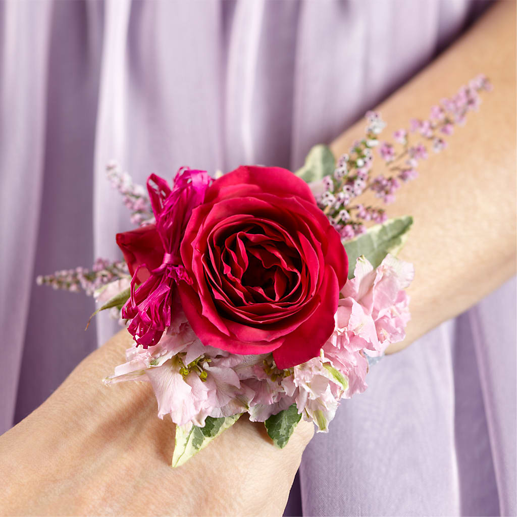 Rose Charm Corsage – Talia Flowers, Ottawa ON