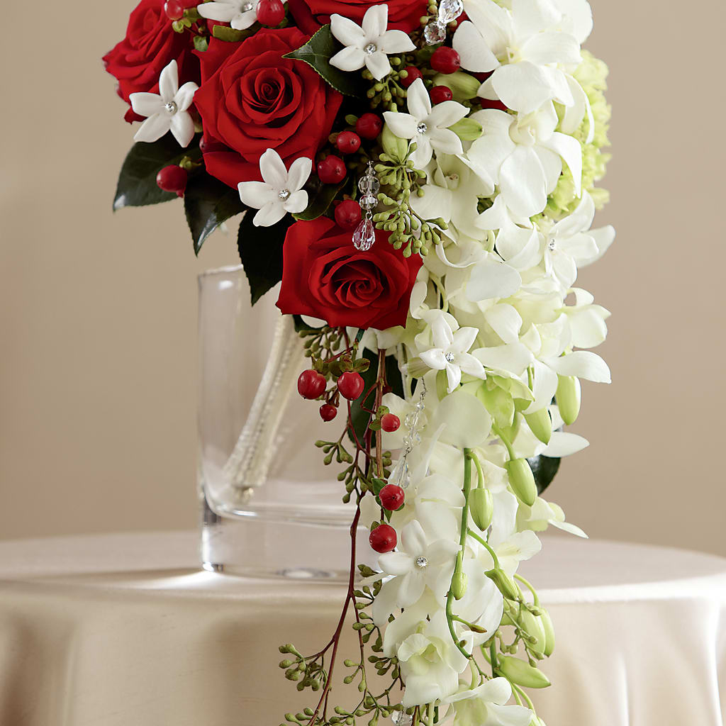 Here Comes the Bride Bouquet – Talia Flowers, Ottawa ON