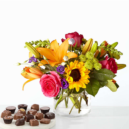 Best Day Bouquet and Chocolate Bundle –  Talia Flowers, Ottawa ON