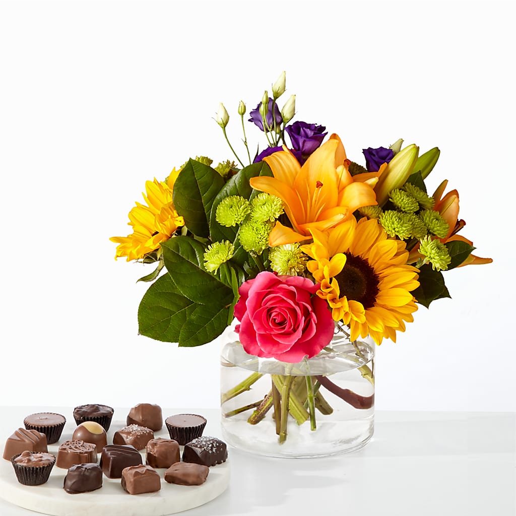 Best Day Bouquet and Chocolate Bundle –  Talia Flowers, Ottawa ON
