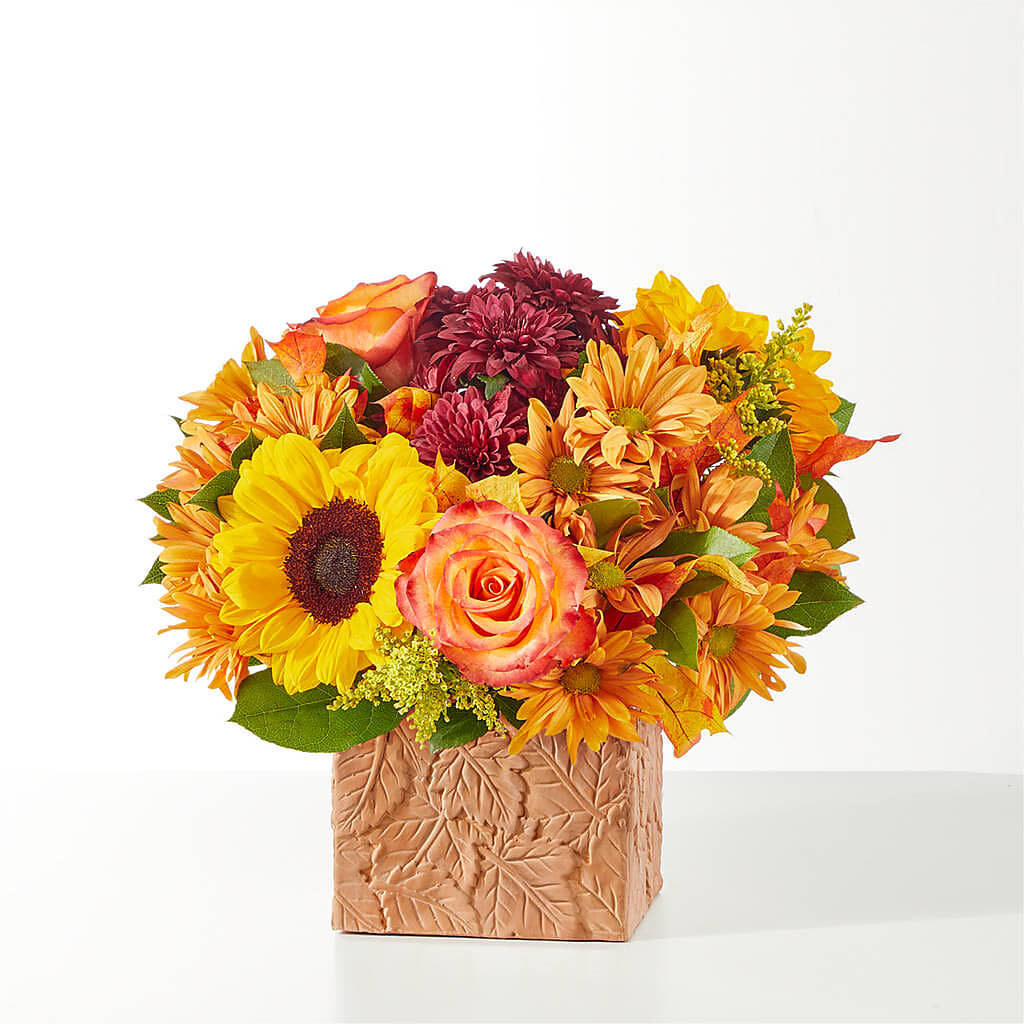 The Outdoors Bouquet –  Talia Flowers, Ottawa ON