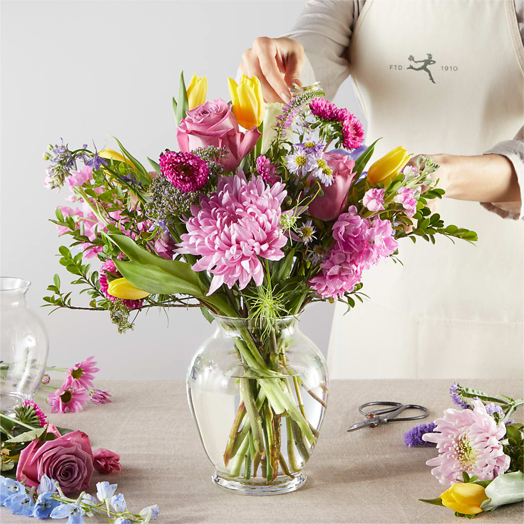 Pastel Tradition - A Florist Original –  Talia Flowers, Ottawa ON