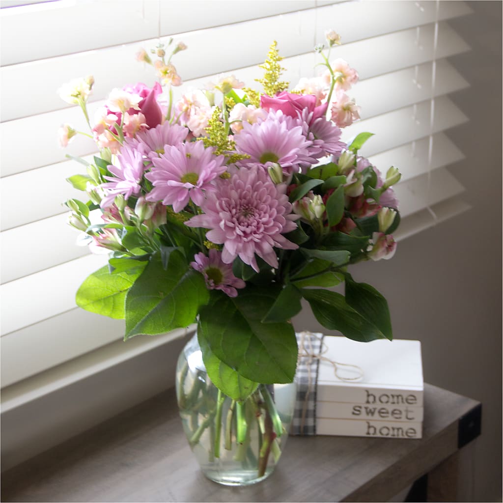 Pastel Tradition - A Florist Original –  Talia Flowers, Ottawa ON