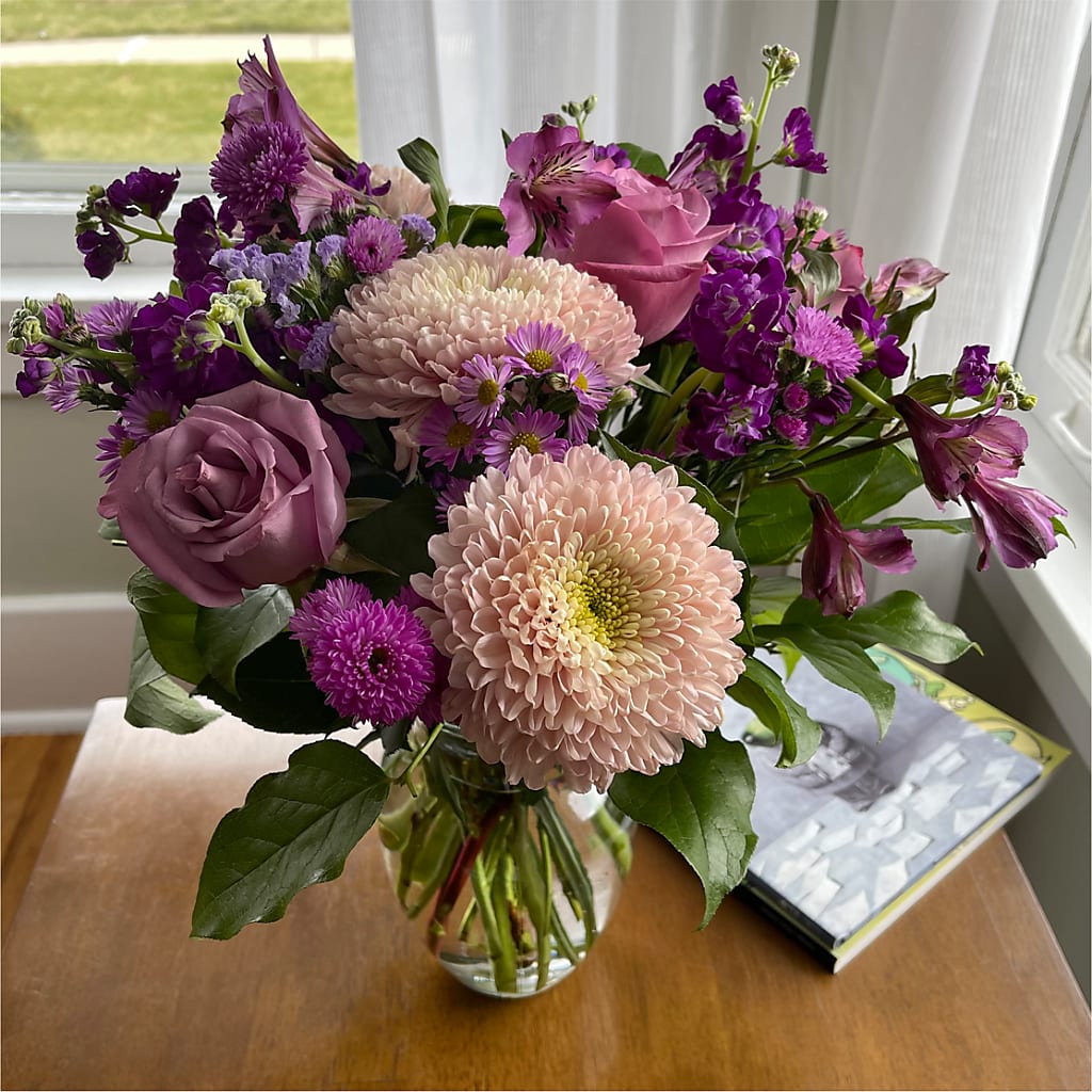 Ultraviolet Bouquet –  Talia Flowers, Ottawa ON