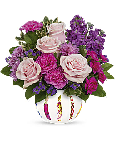 Teleflora's Birthday Greetings Bouquet