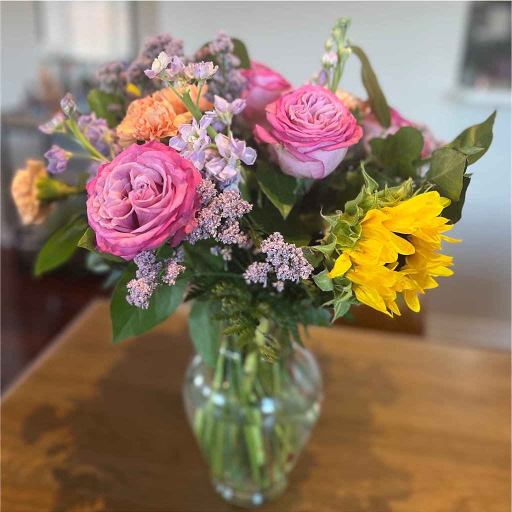 Yellow Brick Road Bouquet –  Talia Flowers, Ottawa ON