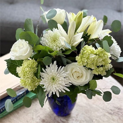 Snowy Dreams Bouquet –  Talia Flowers, Ottawa ON