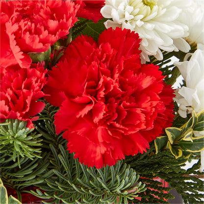 Christmas Market Bouquet –  Talia Flowers, Ottawa ON