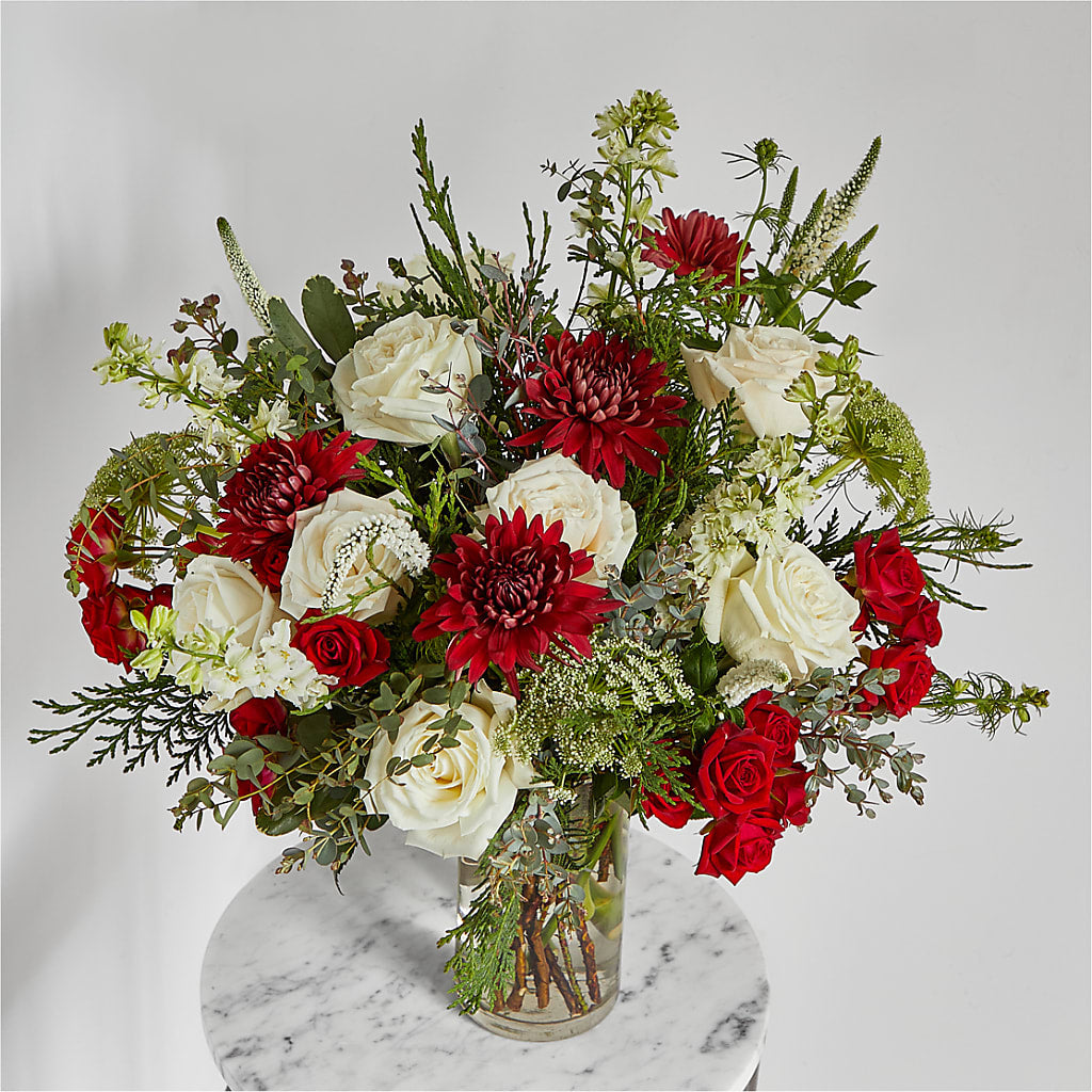 Favorite Traditions Bouquet –  Talia Flowers, Ottawa ON