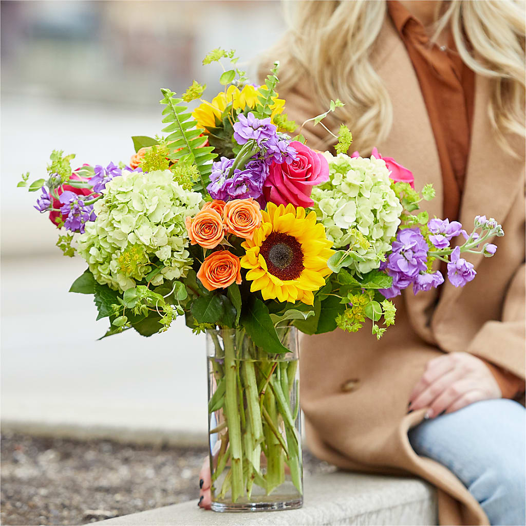 Vibrant Greetings Bouquet –  Talia Flowers, Ottawa ON