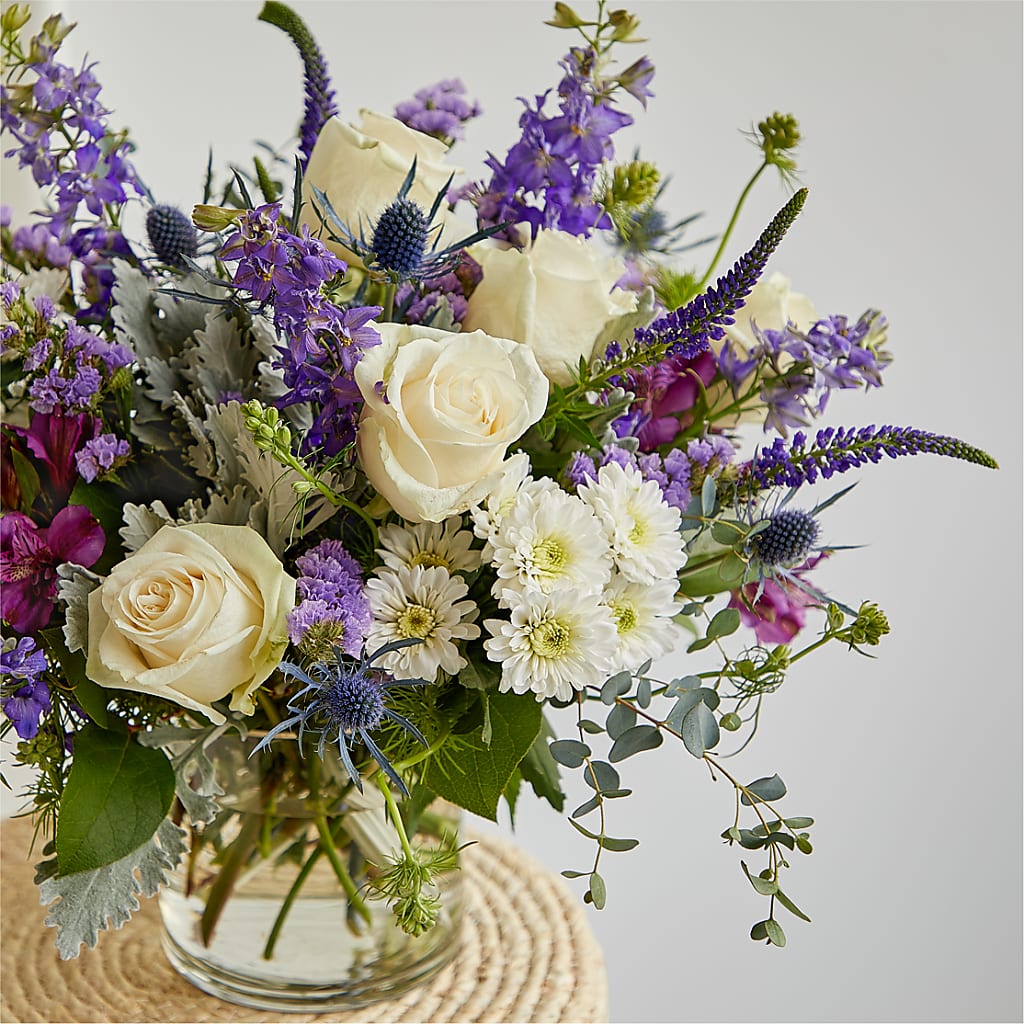 Shooting Star Bouquet –  Talia Flowers, Ottawa ON